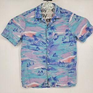 Chubbies Shirt Mens Medium Button Up Colorful Hawaiian Weekend Short Sleeve M